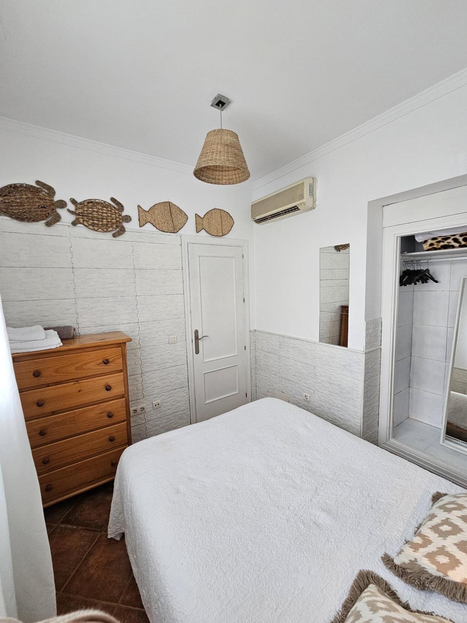 Pedregalejo Beach House Apartment มาลากา ภายนอก รูปภาพ
