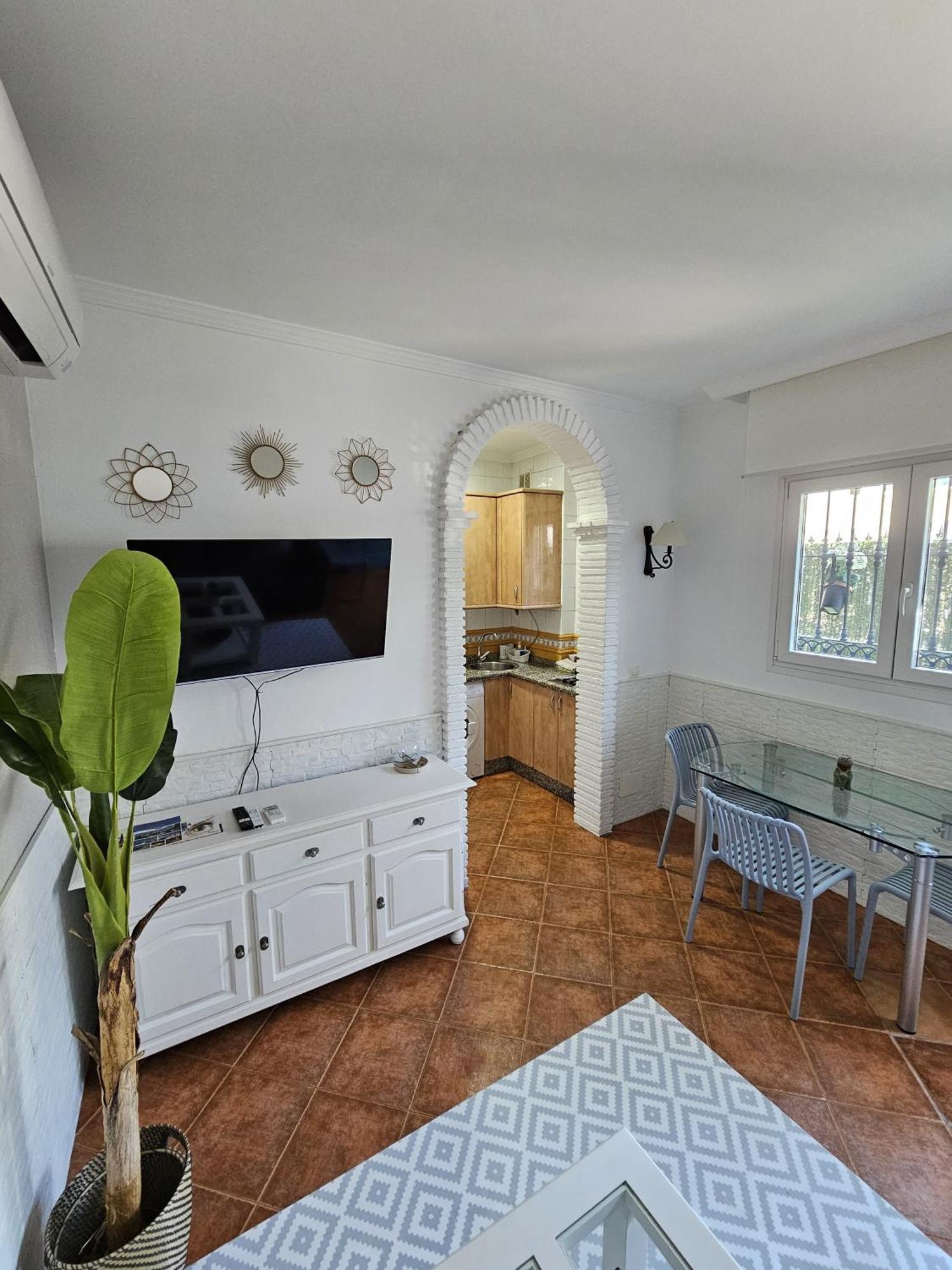 Pedregalejo Beach House Apartment มาลากา ภายนอก รูปภาพ