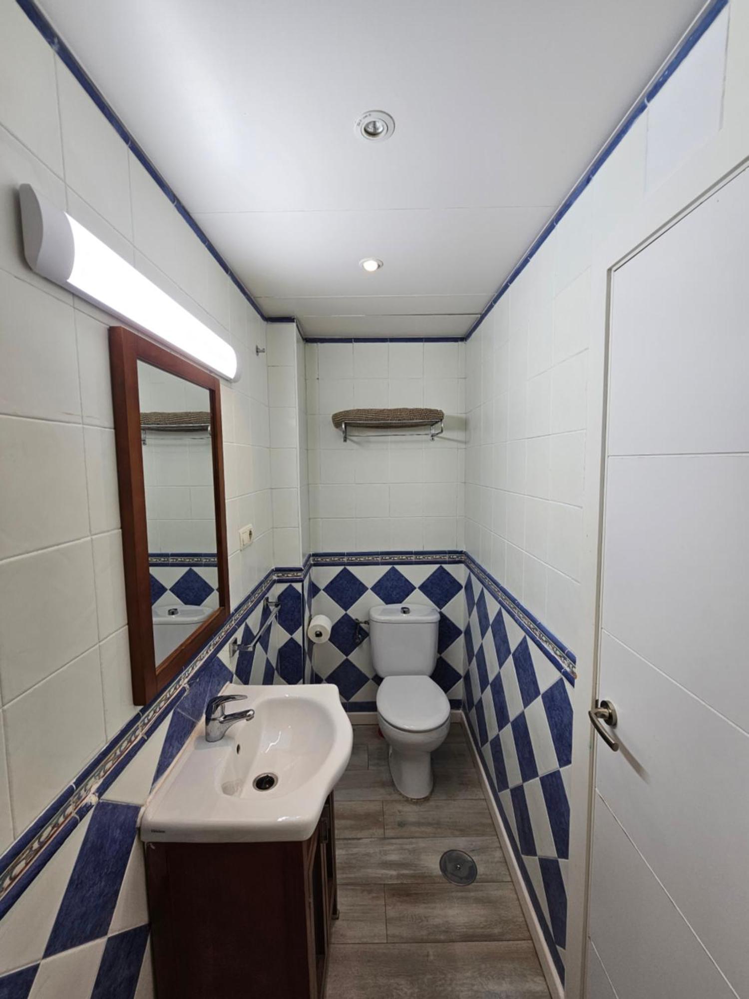 Pedregalejo Beach House Apartment มาลากา ภายนอก รูปภาพ