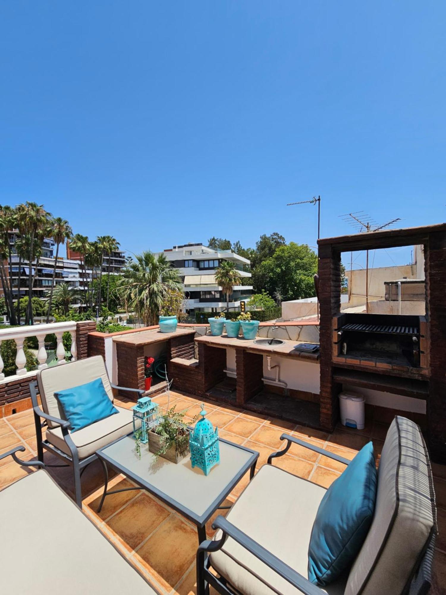 Pedregalejo Beach House Apartment มาลากา ภายนอก รูปภาพ